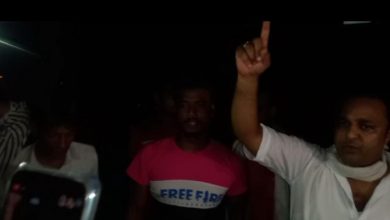 Social worker Danish Kamal reached the power house demanding to repair the electricity system