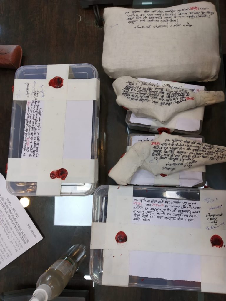 Chandpur police arrested vicious thieves with weapons and Apache bike