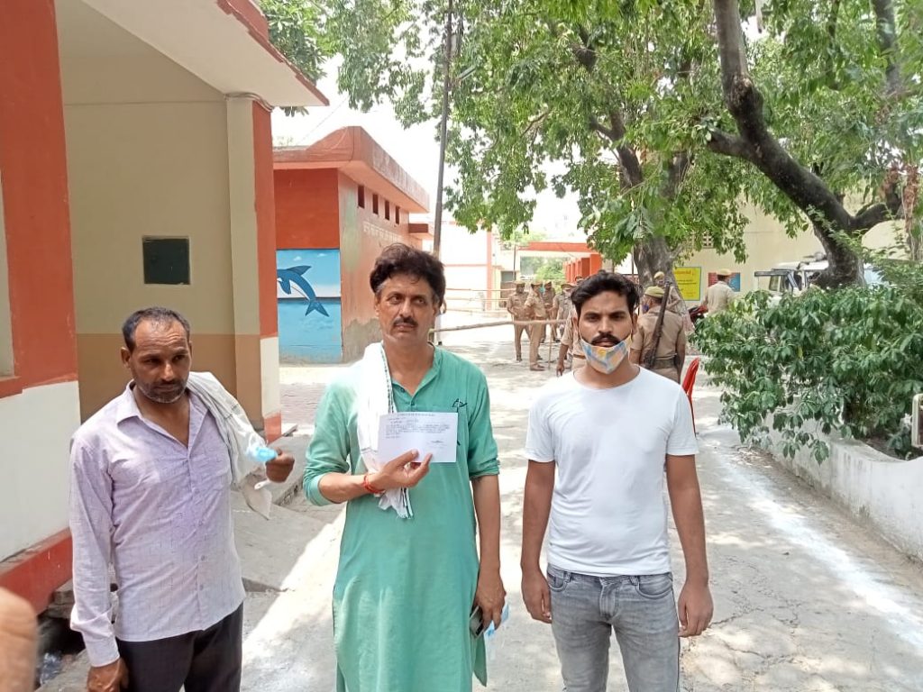 Enrollment process begins amid tight security arrangements