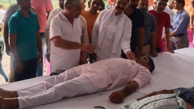 many ways to serve humanity: MLA Harvinder Kalyan