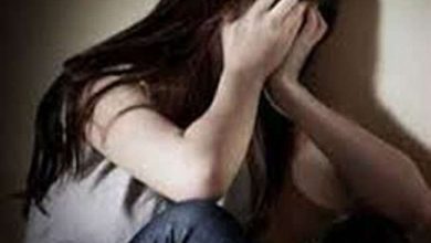 middle-aged wanted to make the girl a victim of lust