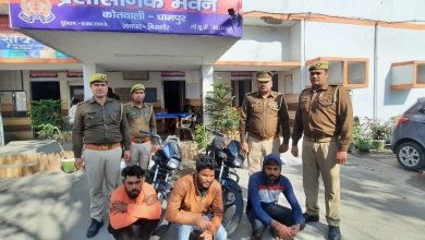 Dhampur police arrested three persons including two stolen bikes and sent them to jail