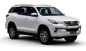 Fortuner fell into 100 feet deep ditch: Car stuck in trees uncontrollable in fog