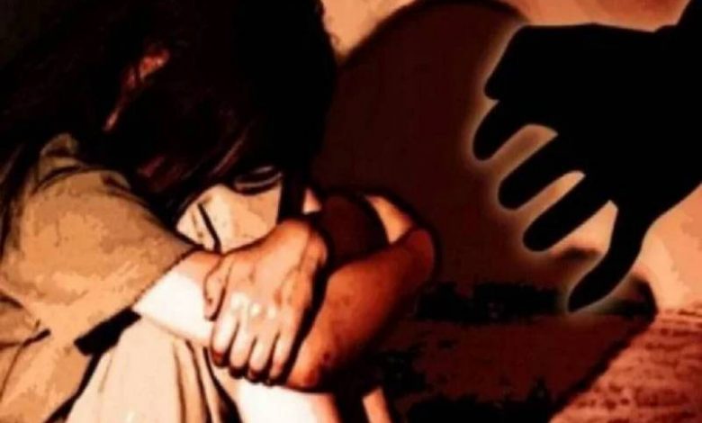 Obscene acts with woman and daughter, case registered against the miscreants