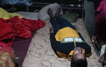 Due to domestic trouble, the young man committed suicide by hanging noose around his neck