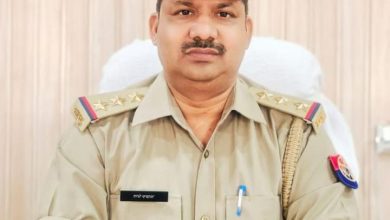 Bijnor city Kotwal Radheshyam took action against the chaotic elements