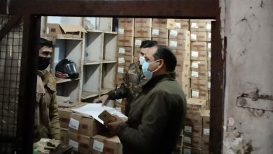 In Nahtaur, the local police inspected the liquor shops operating in the city