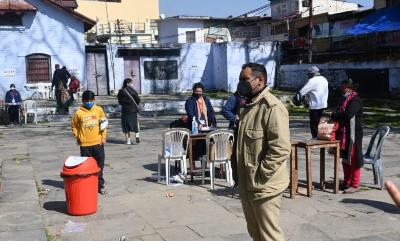 SSP Almora took stock of the security arrangements by reaching sensitive / sensitive booths