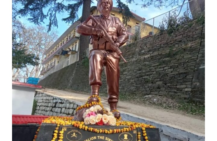Sikh Regiment completed its tenure in Almora, people bid farewell